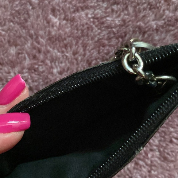 Guess change purse - Picture 4 of 4